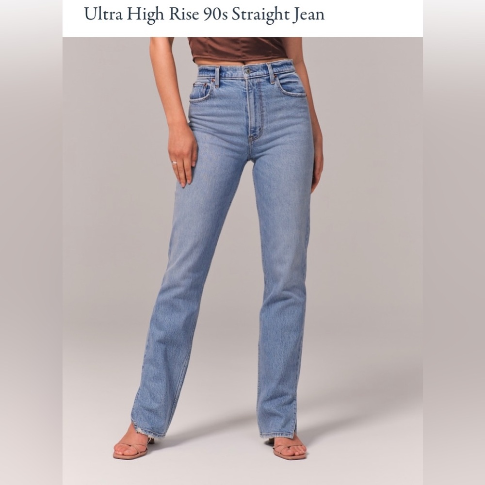 Abercrombie & Fitch: The 90s Straight Ultra High Rise